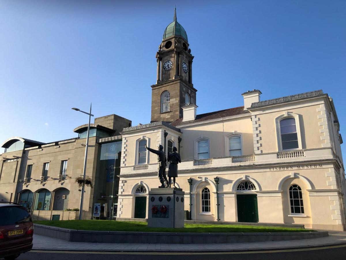 Central Lisburn Duplex Apartment Siren Stays المظهر الخارجي الصورة